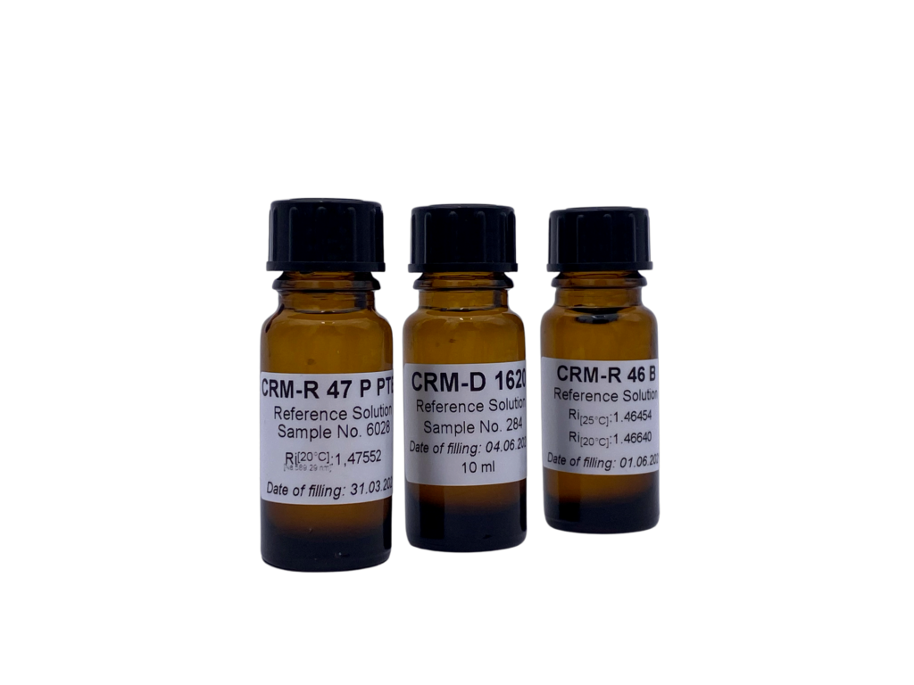 Certified reference material for refractometers