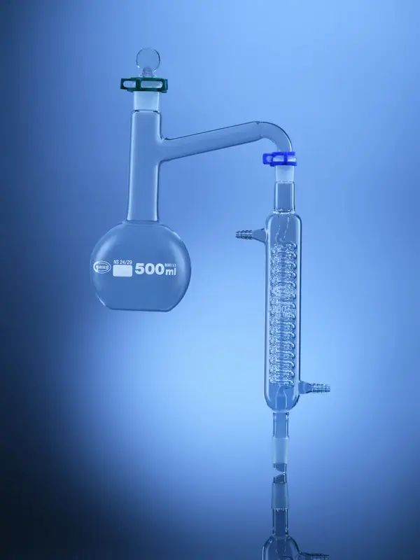 Distilling Apparatus with Graham Condenser